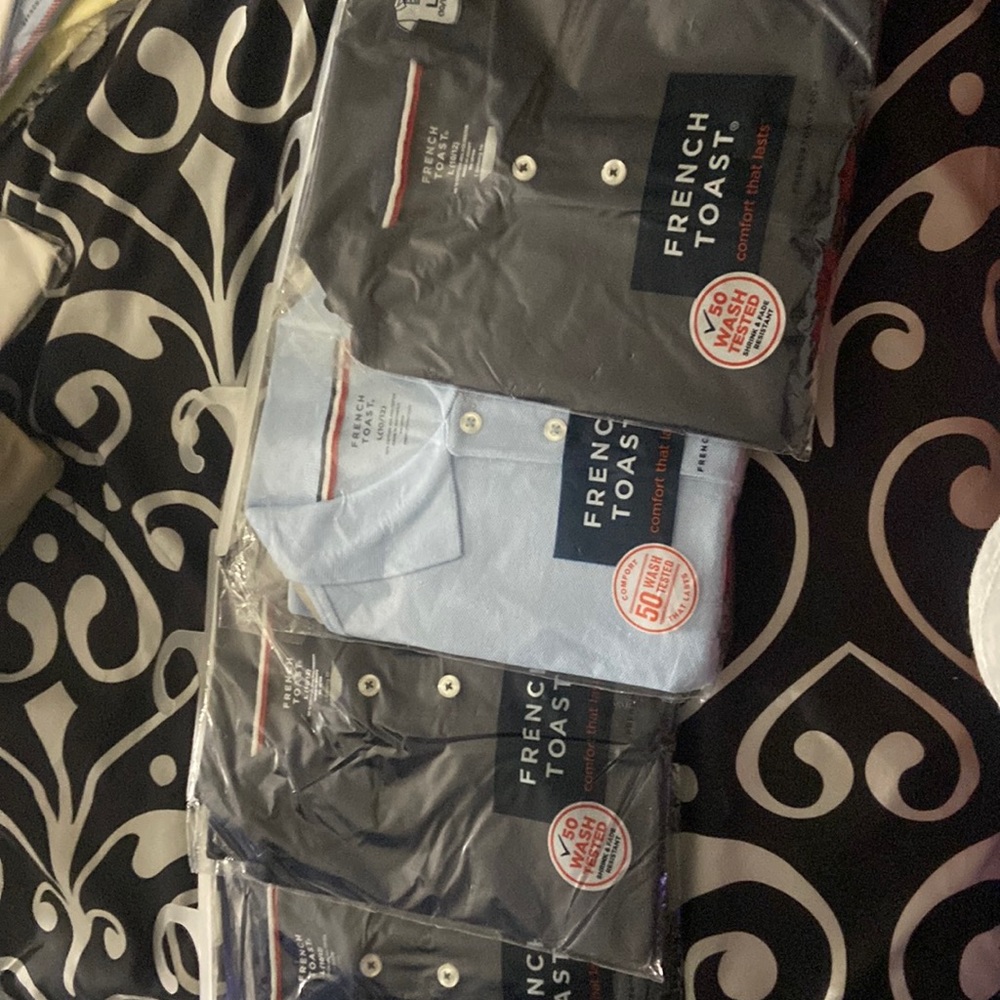 i’m selling school shirts